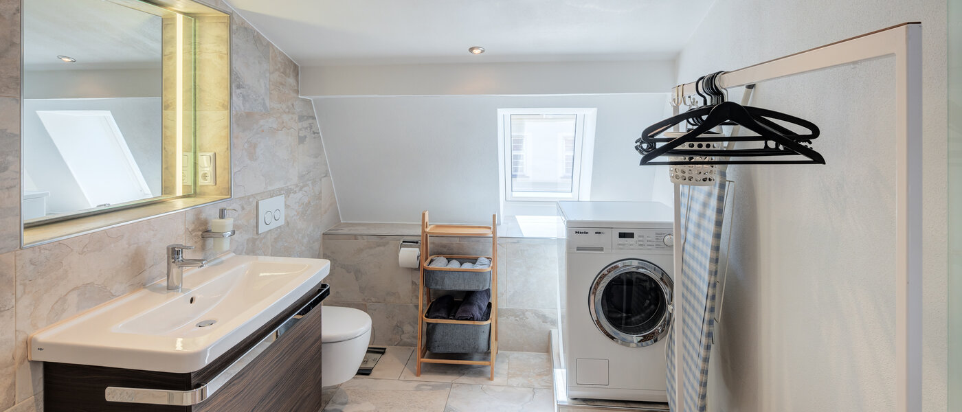 maisonette München Lehel 03 bathroom 14018