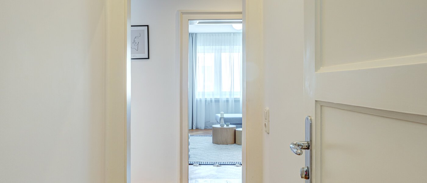 apartment München Haidhausen 02 guest toilet 14027