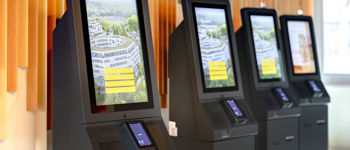 studio Unterföhring 07 Lobby 14037