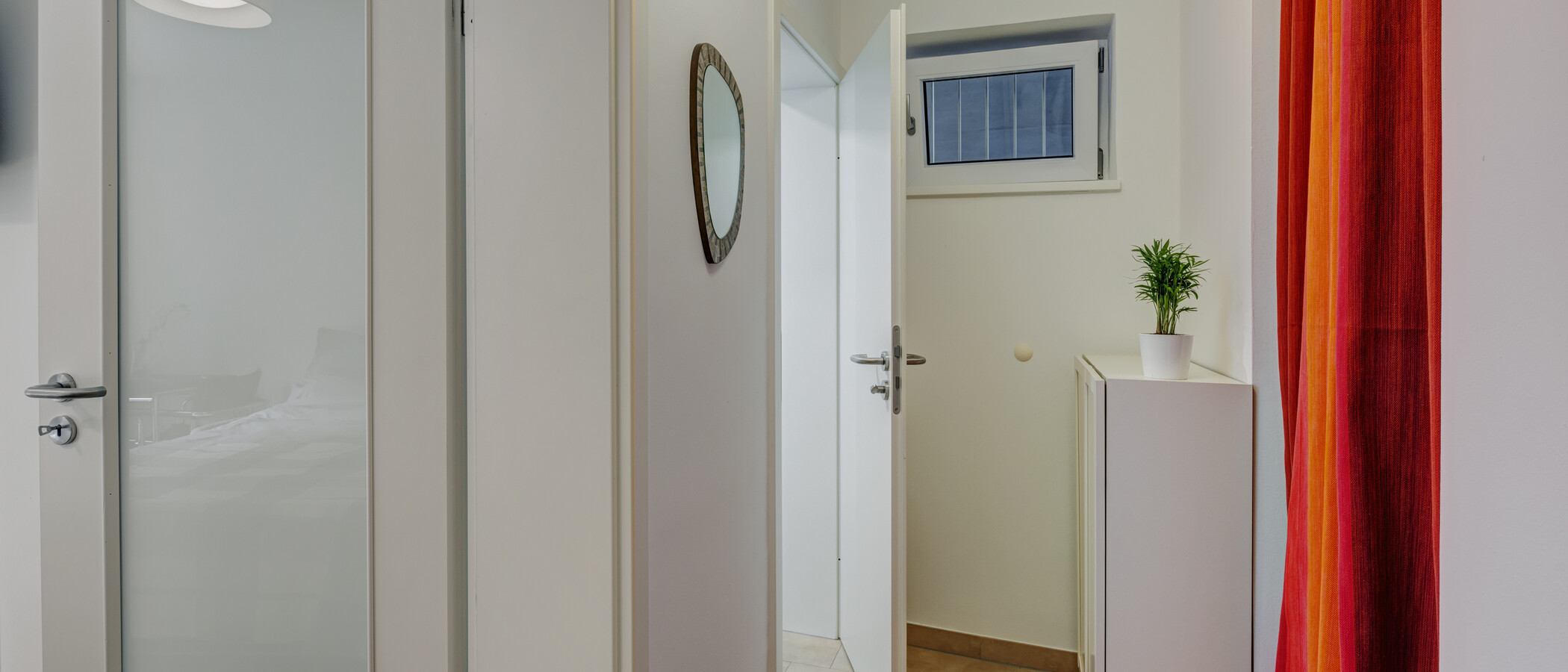 studio München Schwabing 02 hall 14061