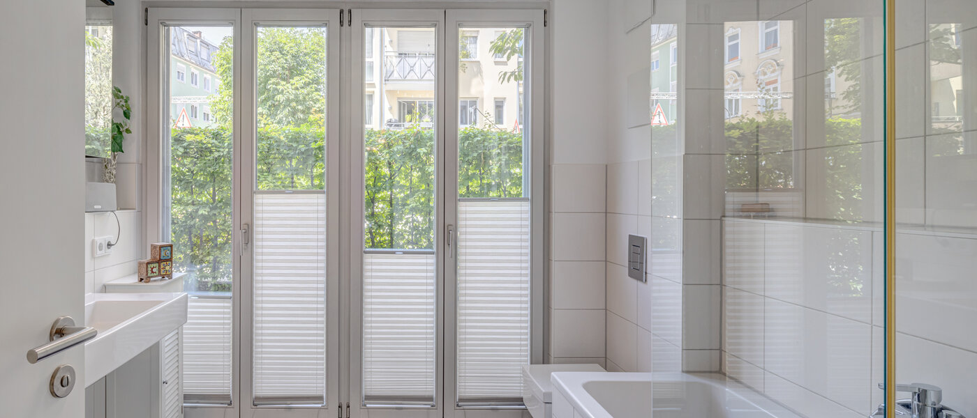 apartment with garden 	 München Thalkirchen 01 bathroom 14062