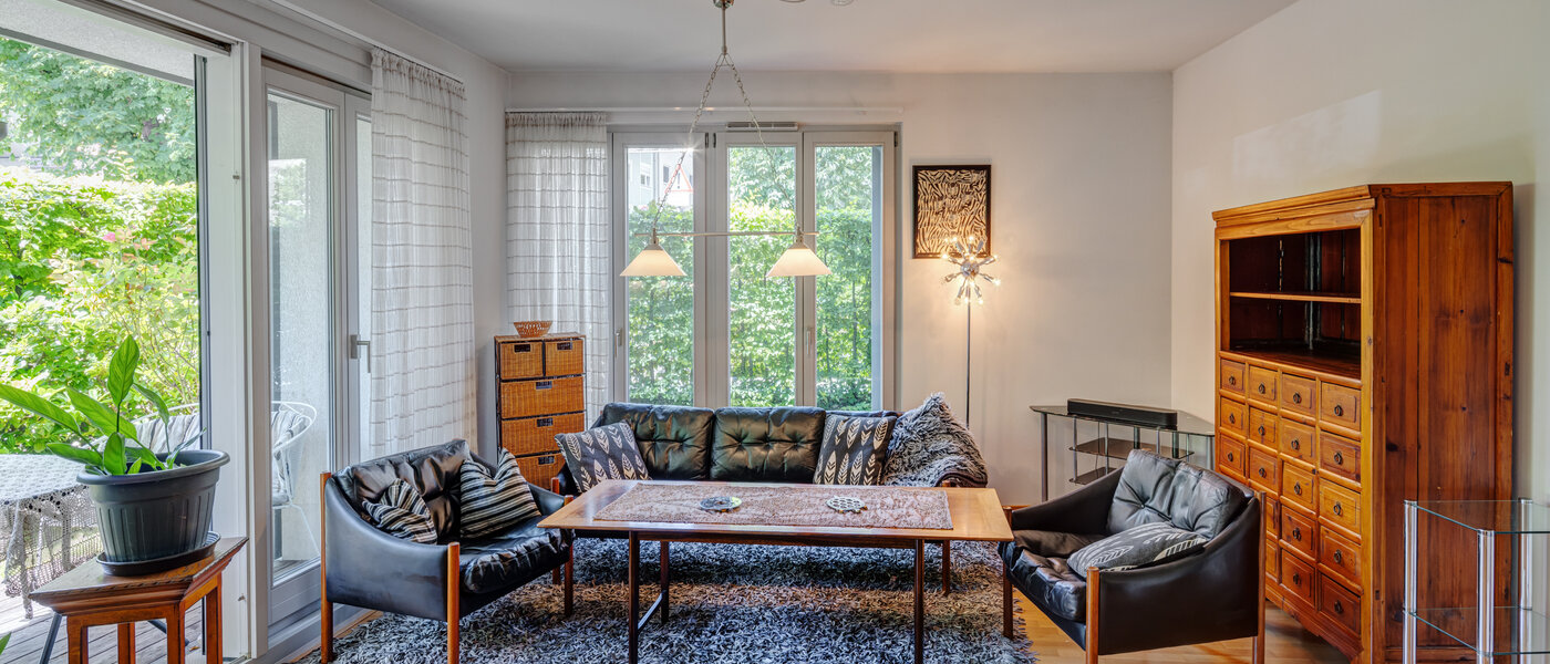 apartment with garden 	 München Thalkirchen 02 living area 14062