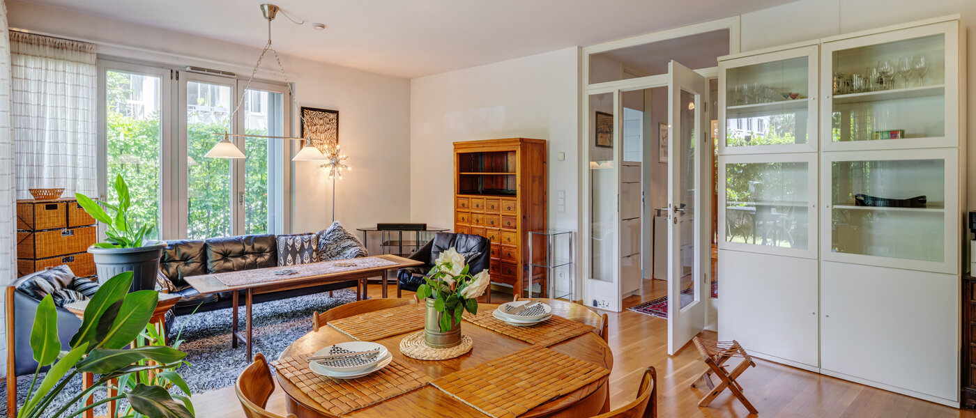 apartment with garden 	 München Thalkirchen 03 living area 14062