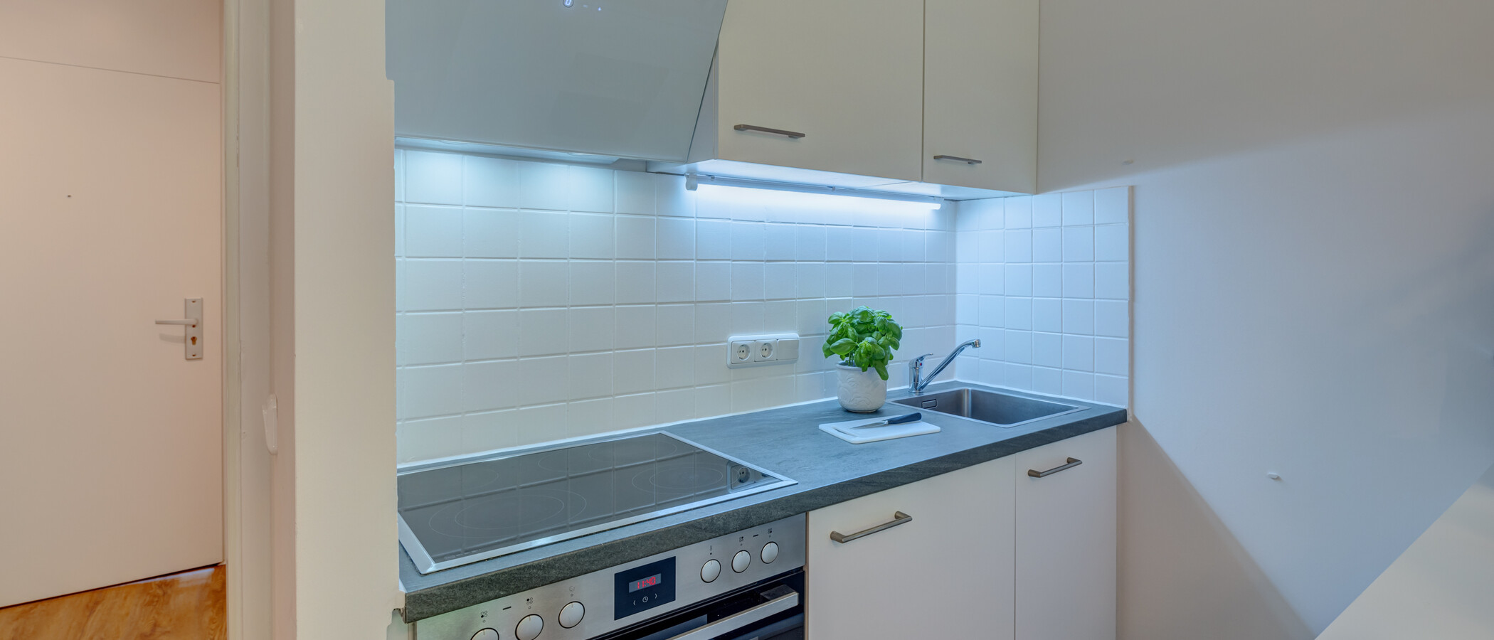 studio München Haidhausen 01 kitchen 14070