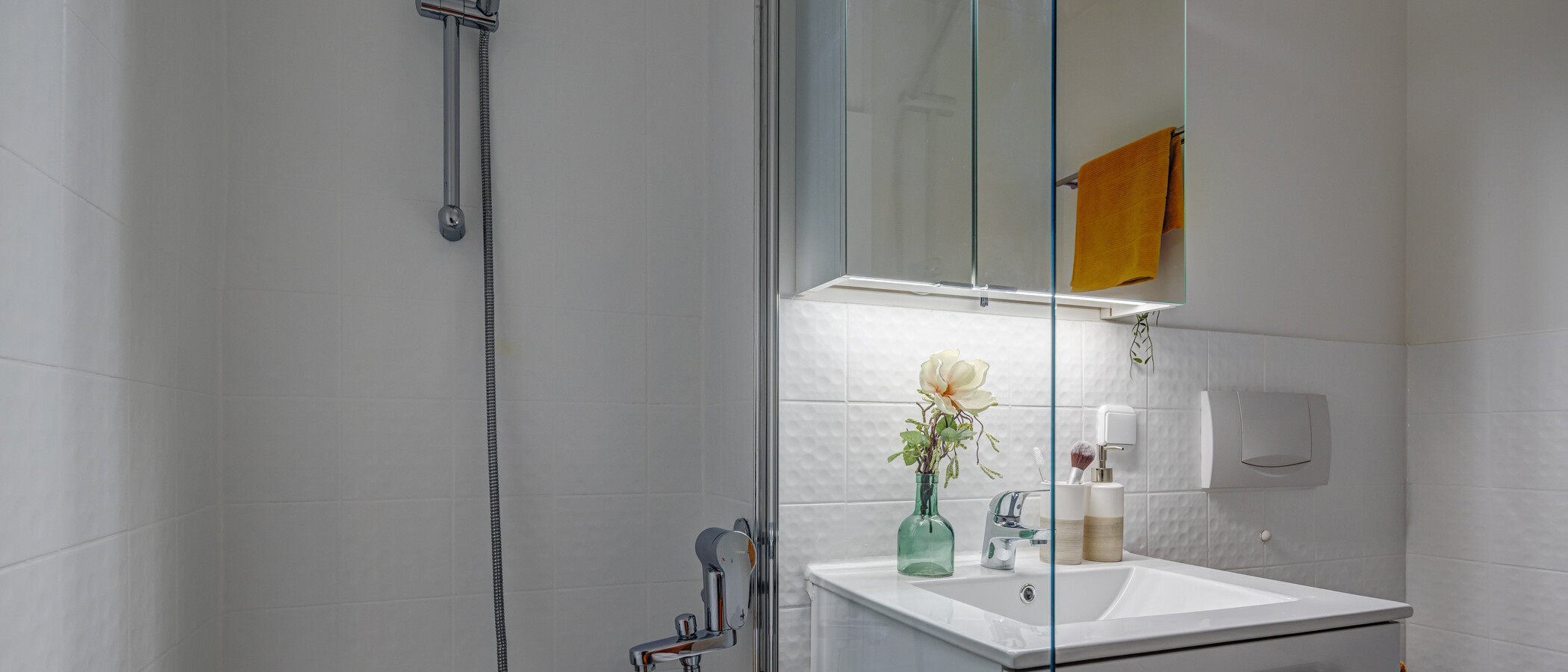 studio München Haidhausen 03 bathroom 14070