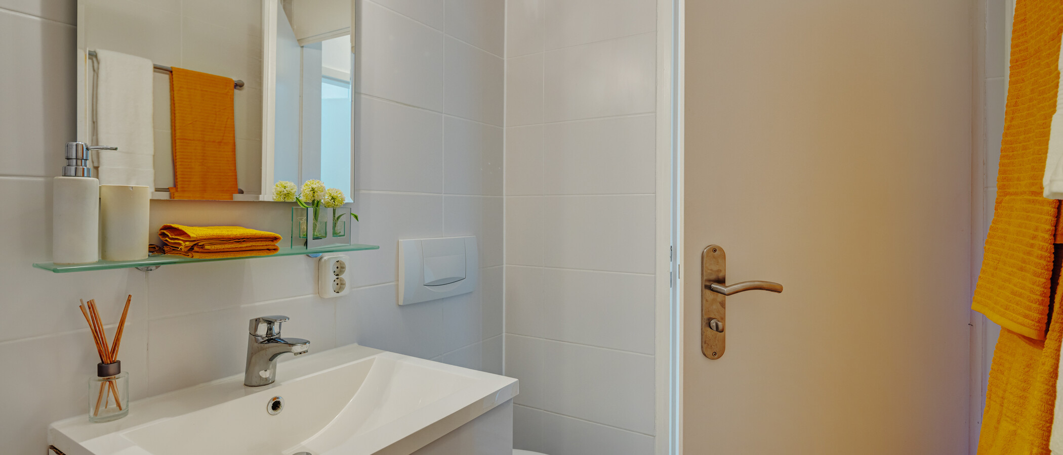 apartment München Schwabing (rechts der Leopoldstraße) 02 bathroom 14071