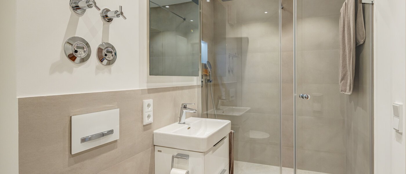 apartment München Daglfing 02 bathroom 14078