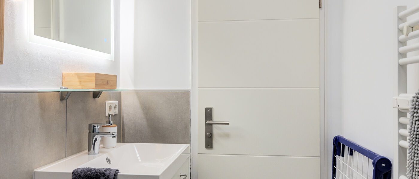 apartment München Neufahrn b. Freising 02 bathroom 14081