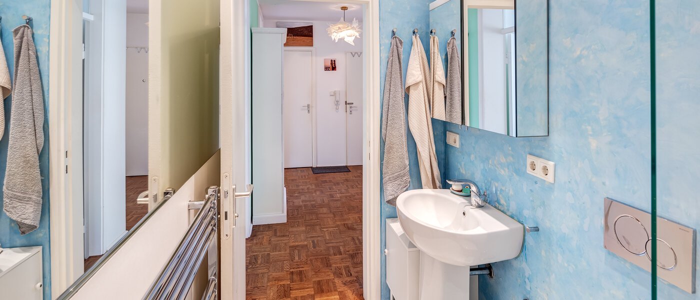 apartment München Schwabing-West 02 bathroom 14090