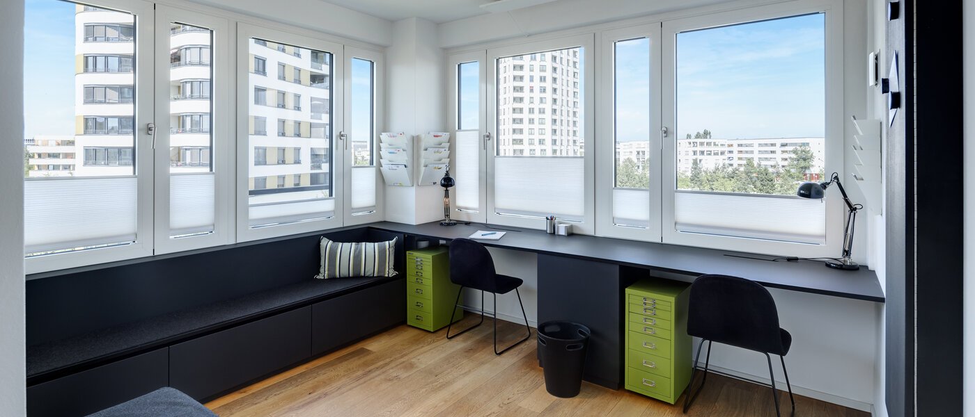 apartment München Obersendling 01 office 14091