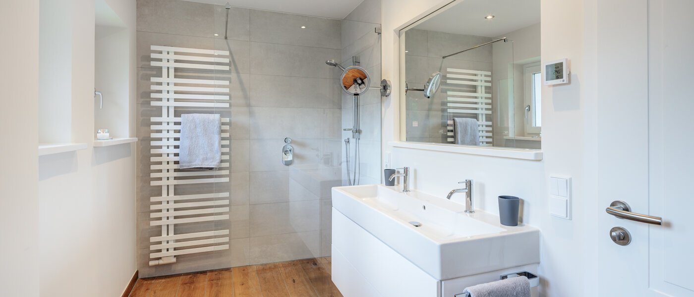 apartment Bad Wiessee 01 bathroom 14097