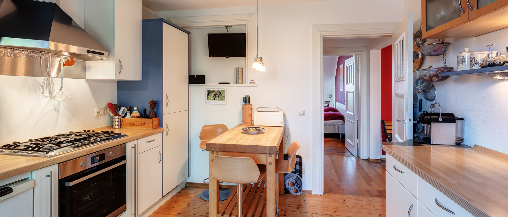 attic apartment München Neuhausen 02 kitchen 14119