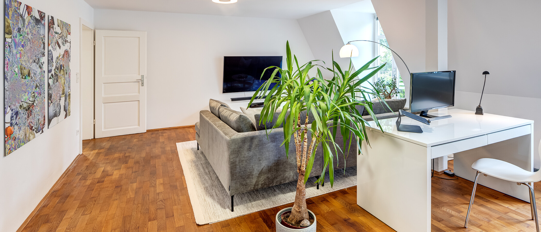 apartment München Haidhausen 02 living area 14128