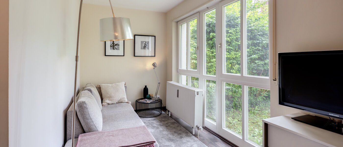 apartment München Schwabing-Nord (zw. Belgrad- & Leopoldstraße) 02 living area 14138