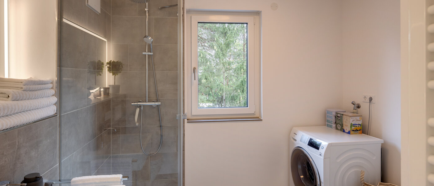 apartment Ottobrunn 02 bathroom 14140