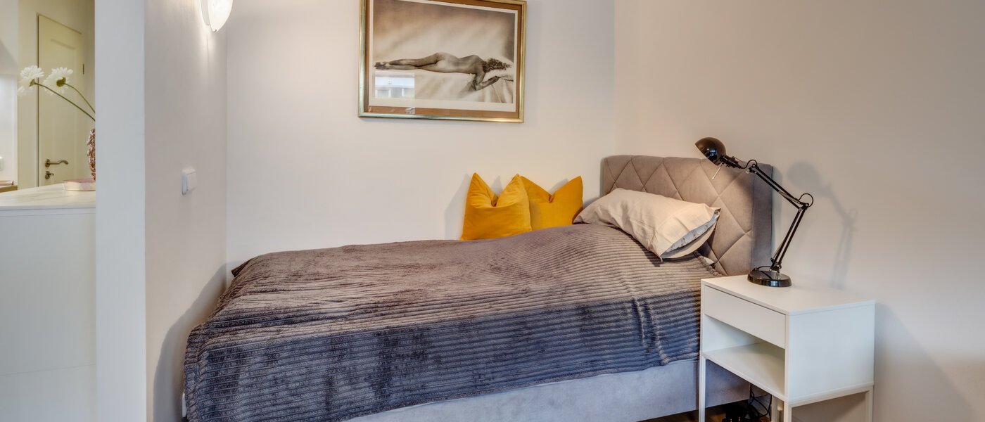 apartment München Mittersendling 01 sleeping area 14157