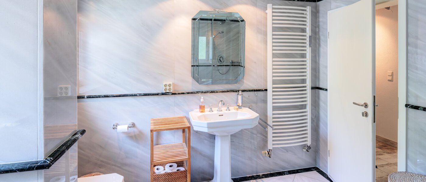 apartment München Solln 02 bathroom 14165