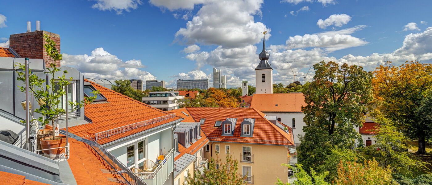 attic apartment München Bogenhausen 02 view 14171