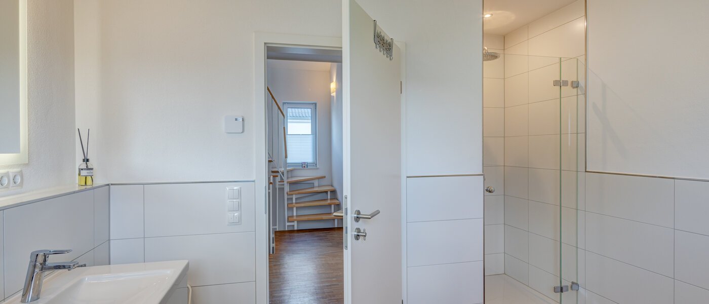 detached house Olching 03 1. bathroom 14179