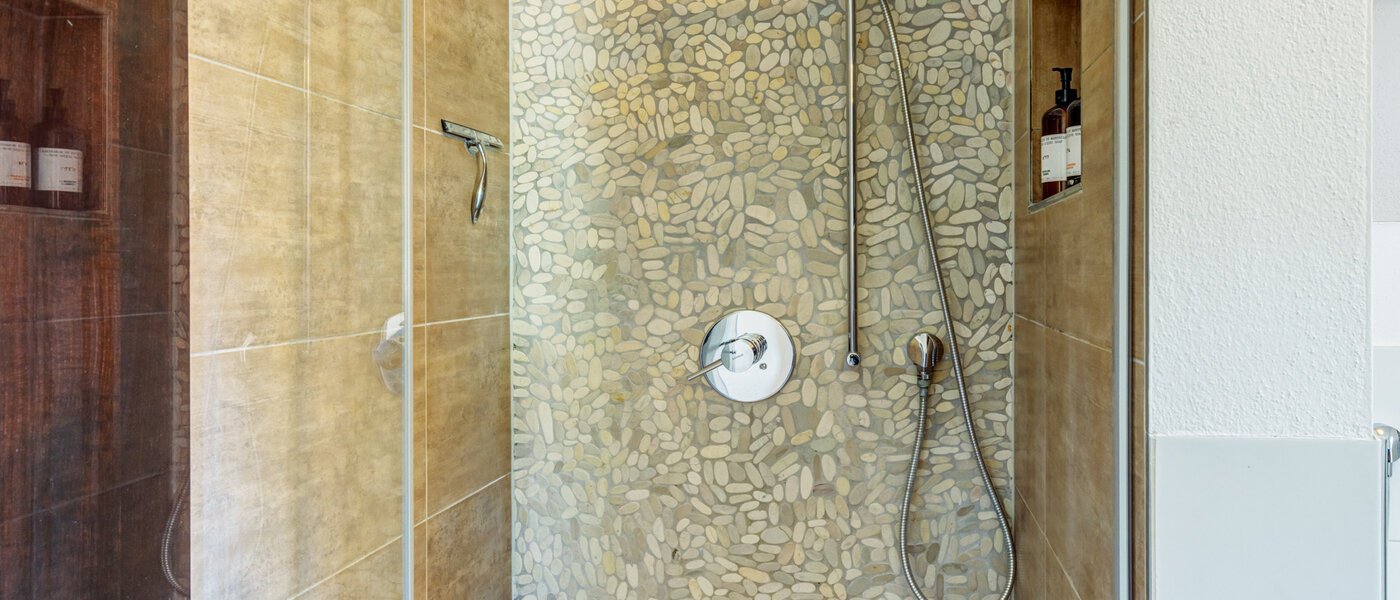 semi-detached house Ottobrunn 02 bathroom 14180