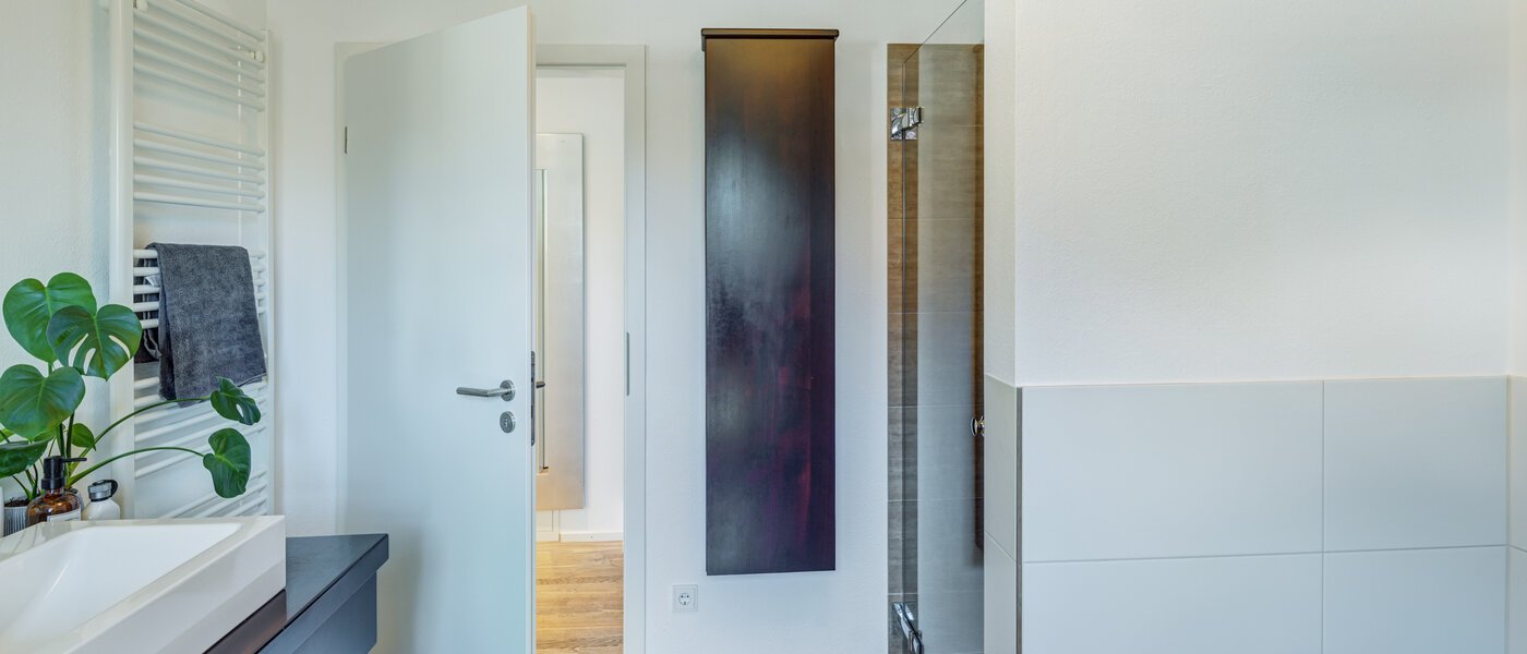 semi-detached house Ottobrunn 03 bathroom 14180