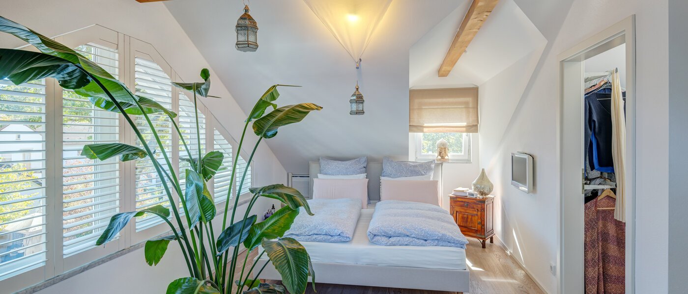 semi-detached house Ottobrunn 01 1. bedroom 14180