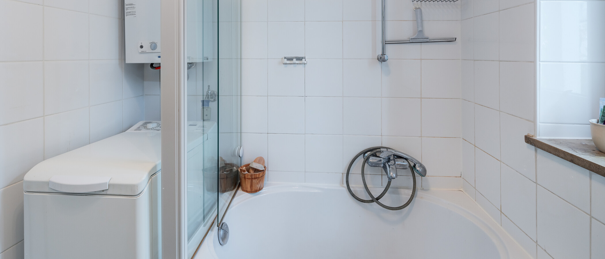 apartment München Bogenhausen 03 bathroom 14181