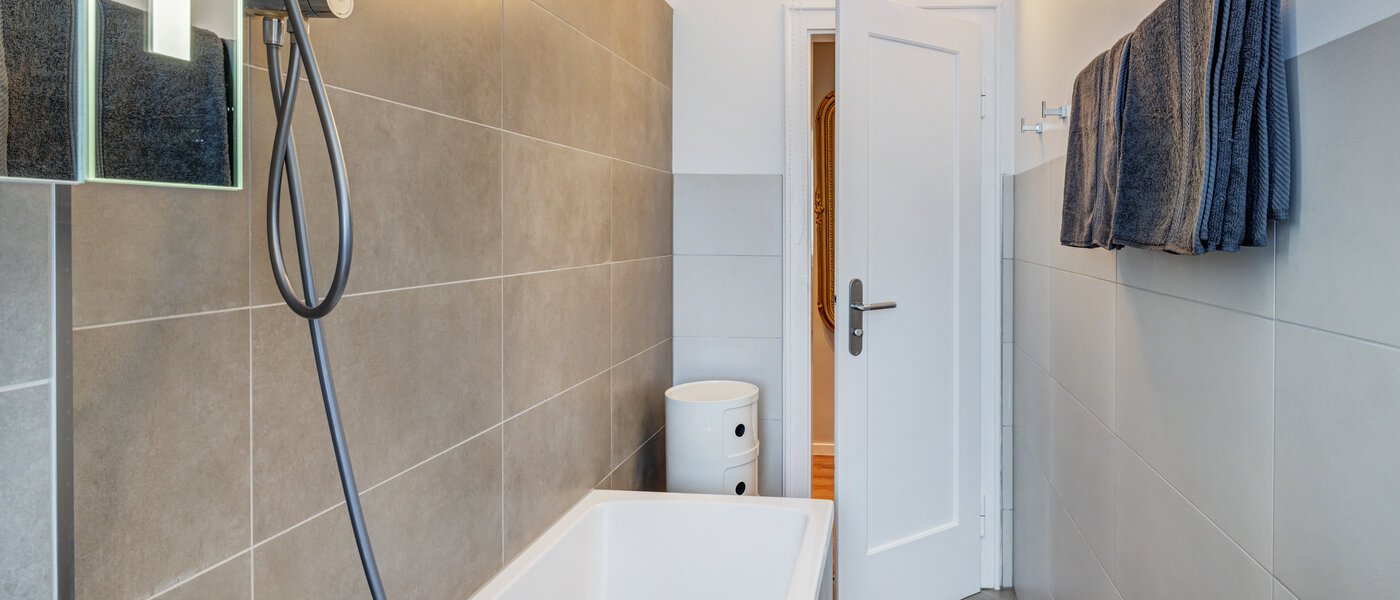 apartment München Schwabing-West 04 bathroom 14190