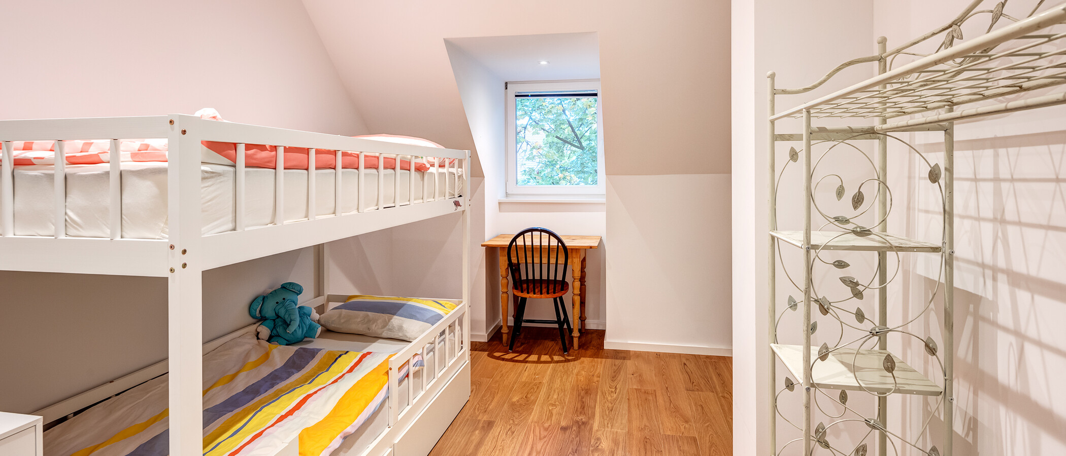 maisonette München Solln 01 children's room 14193