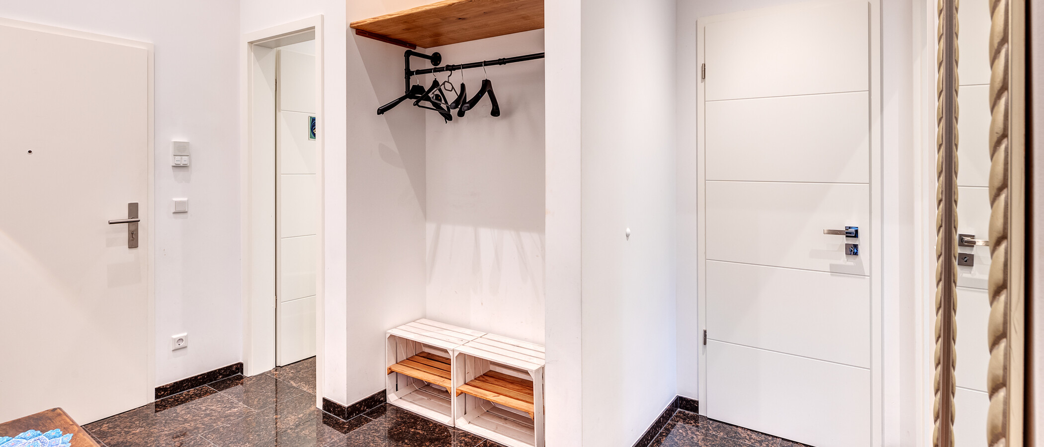 maisonette München Solln 01 hall 14193