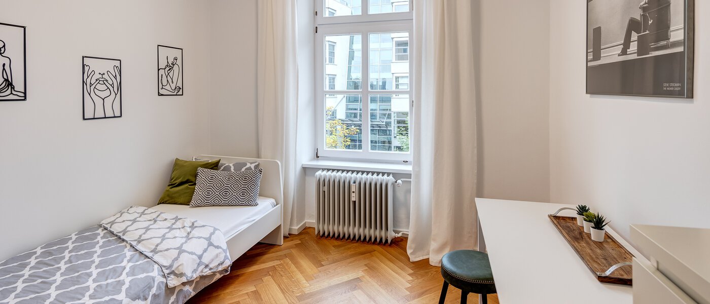 apartment München Maxvorstadt - Museumsviertel 01 Workspace/Guestroom 14203