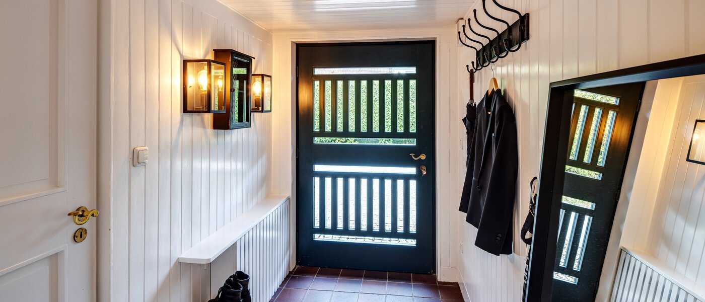 house Berg am Starnberger See 01 hall 14208