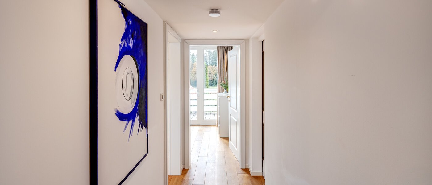 house Berg am Starnberger See 08 hall 14208