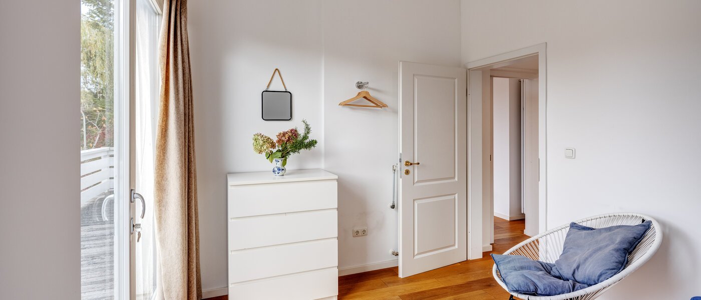 house Berg am Starnberger See 03 2. bedroom 14208