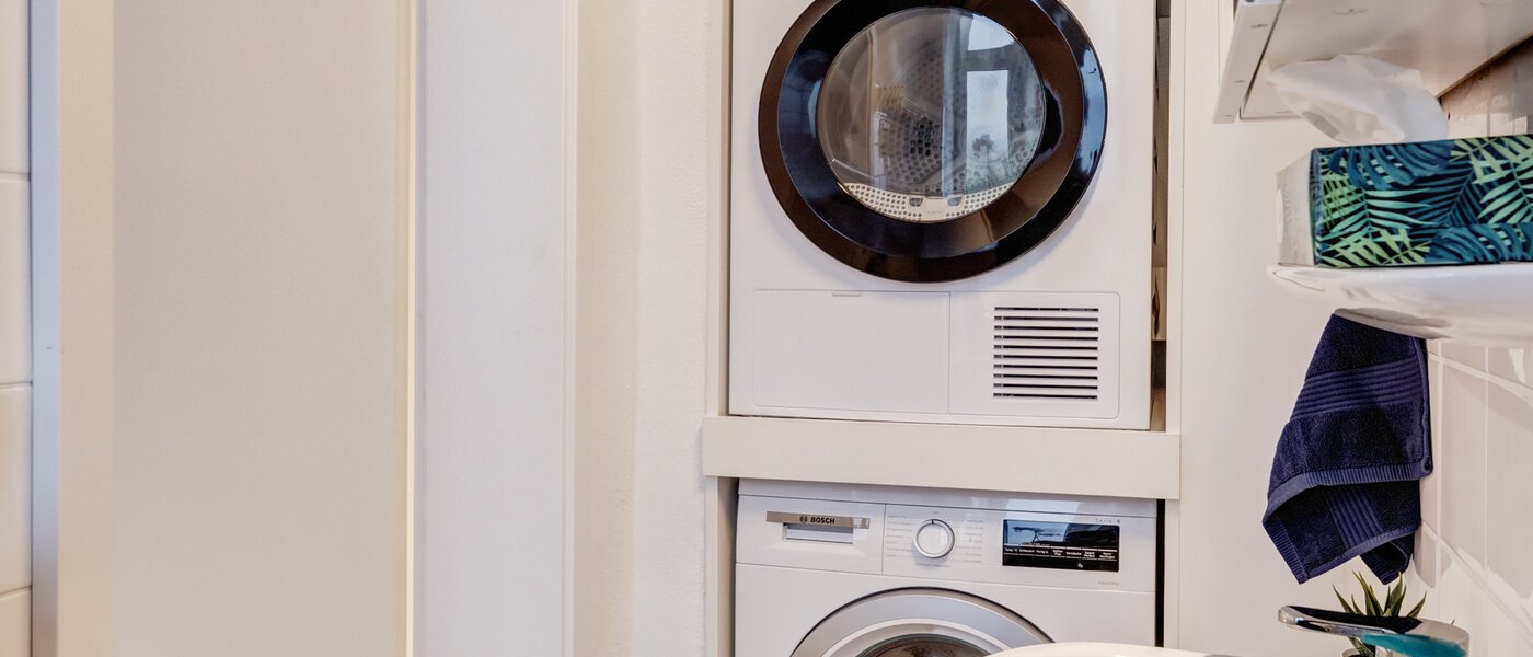 apartment München Lehel 02 guest toilet 14214