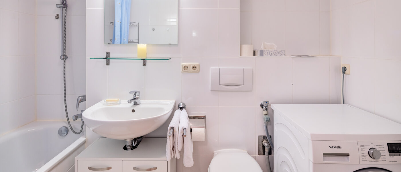 apartment München Harlaching 02 bathroom 14232