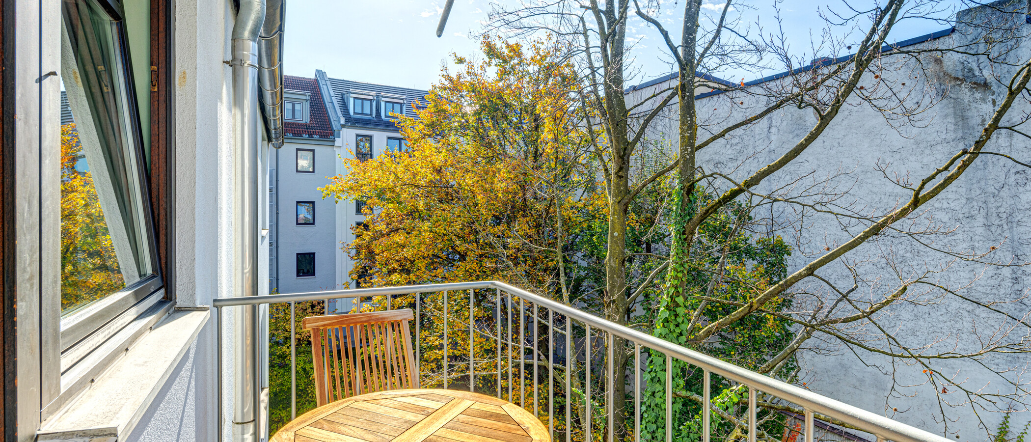 apartment München Schwanthalerhöhe 01 balcony 14233