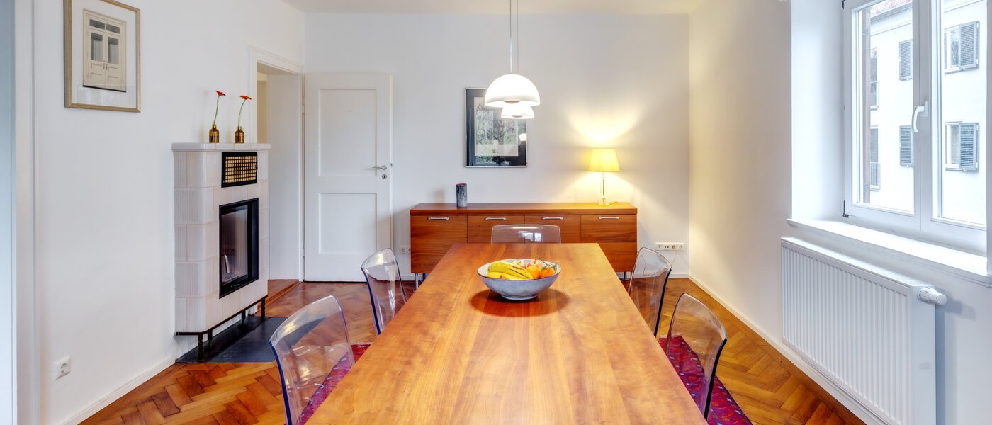 apartment München Bogenhausen 01 dining room 14241