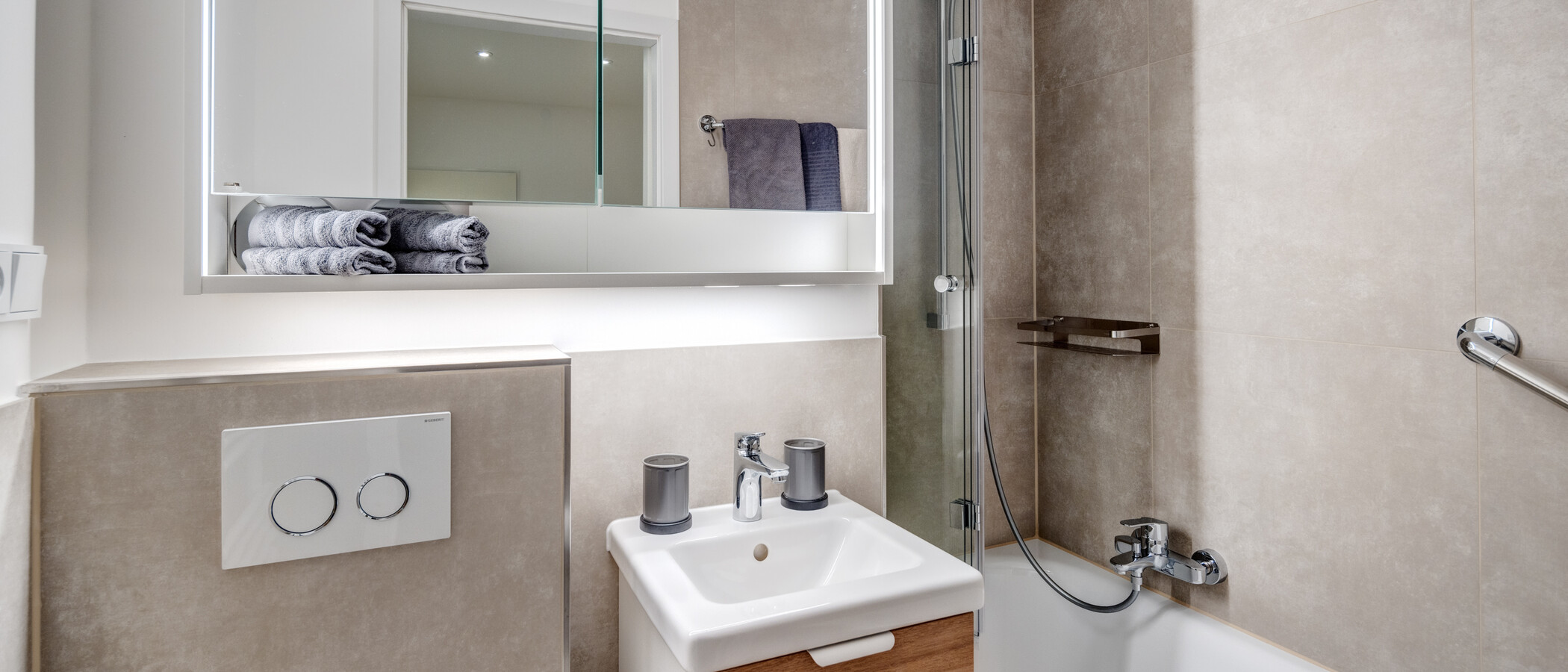 apartment München Maxvorstadt - Westen 01 bathroom 14247