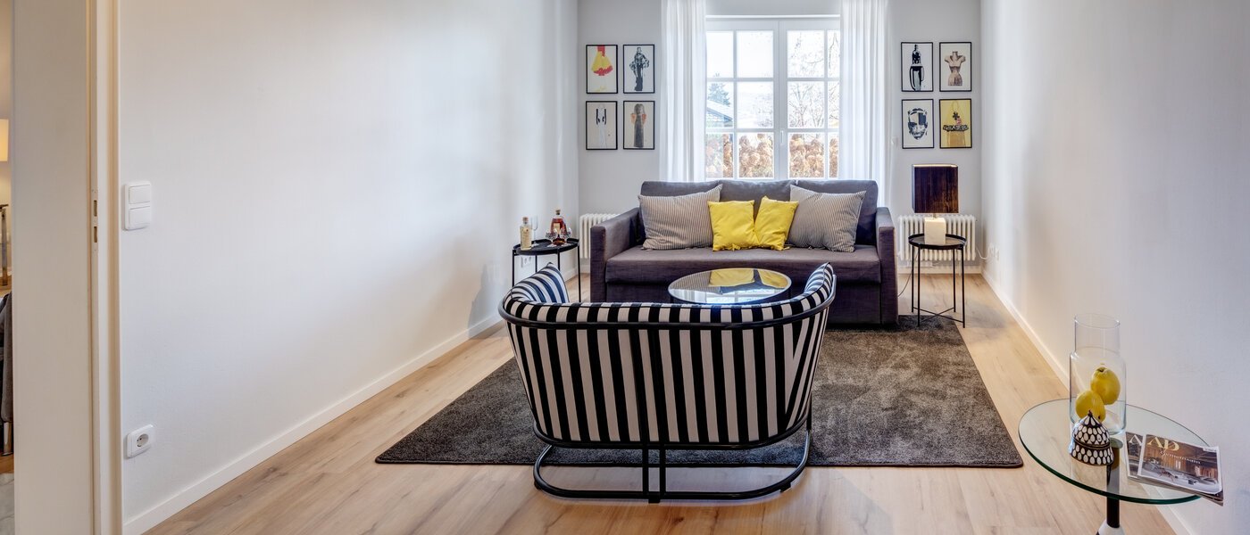 apartment Starnberg 01 Workspace/Guestroom 14249