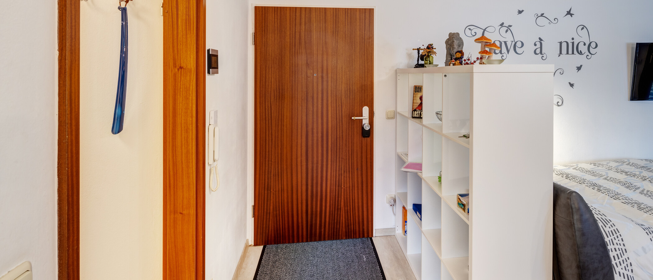 apartment Ottobrunn 03 hall 14267