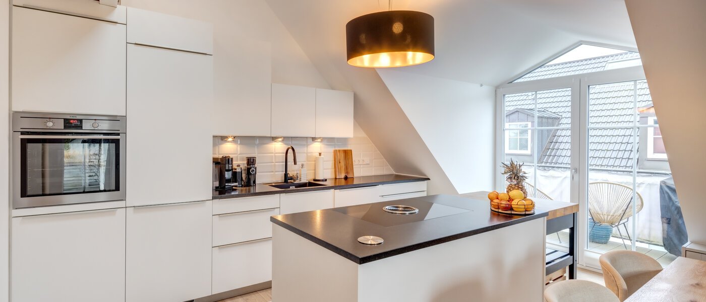 attic apartment München Fasangarten 01 kitchen 14268