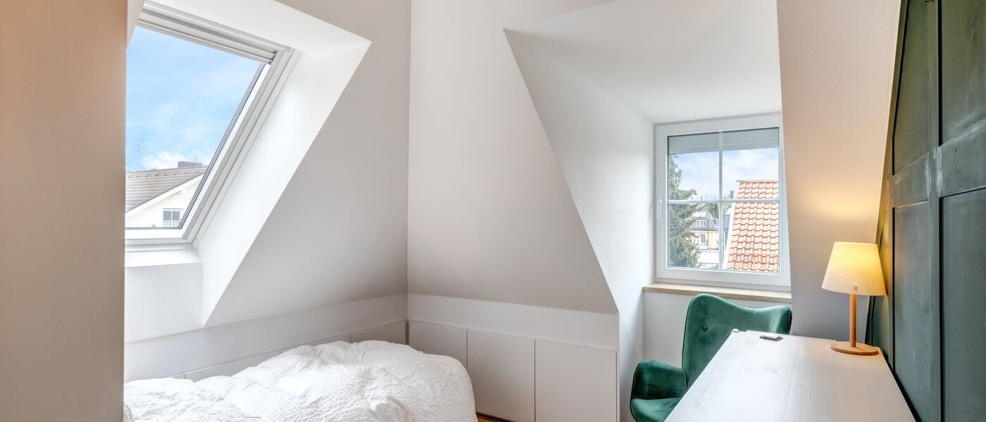 attic apartment München Fasangarten 02 2. bedroom 14268