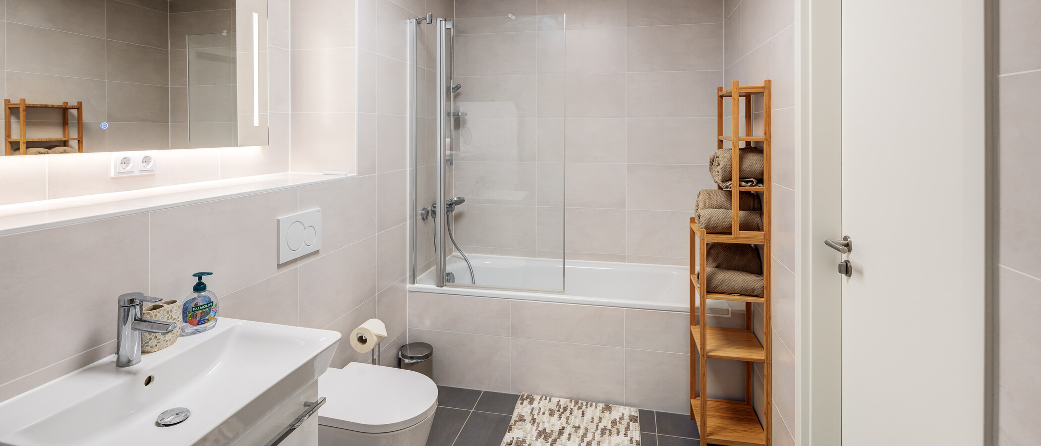 apartment München Neuperlach 01 bathroom 14284