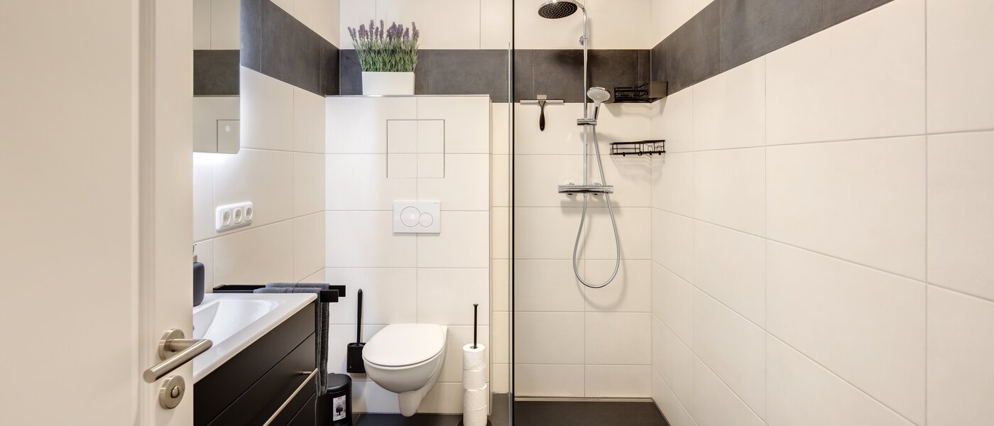 apartment Garching 02 bathroom 14297