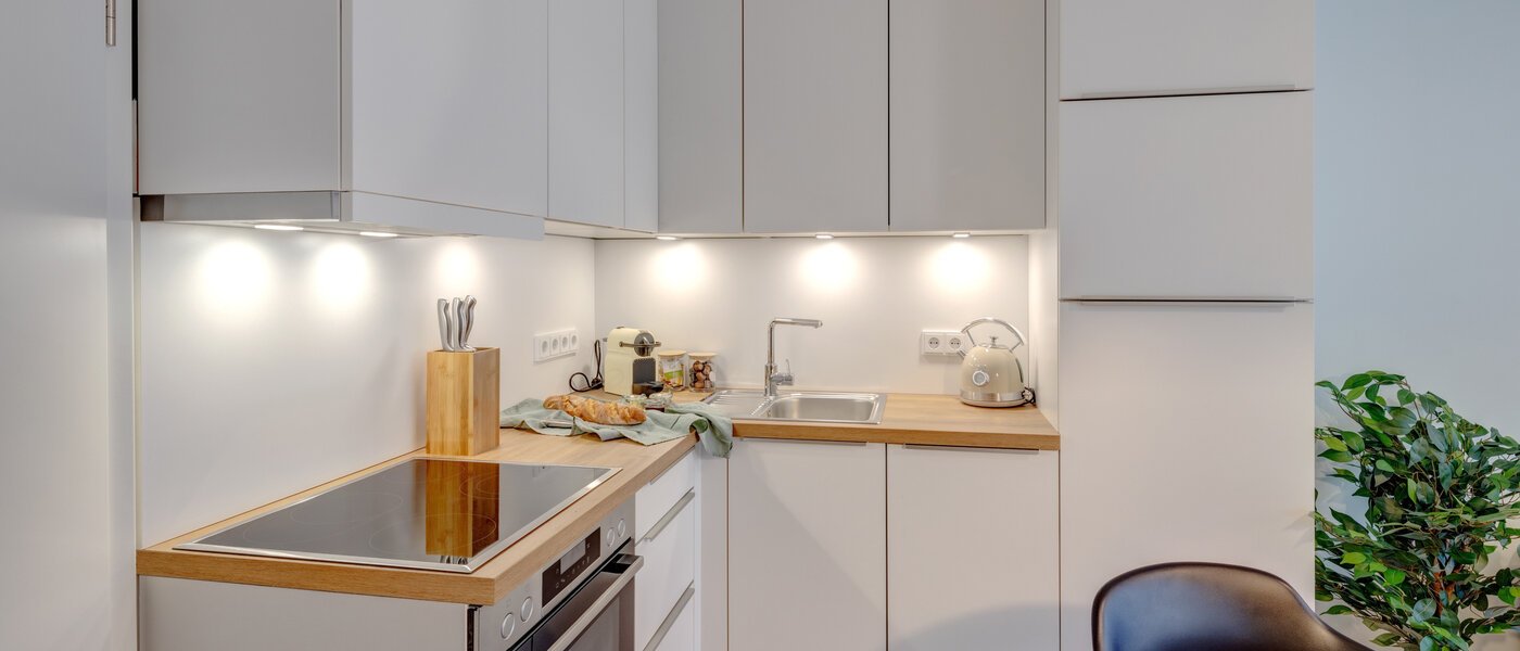 apartment München Neuhausen 01 kitchen 14300
