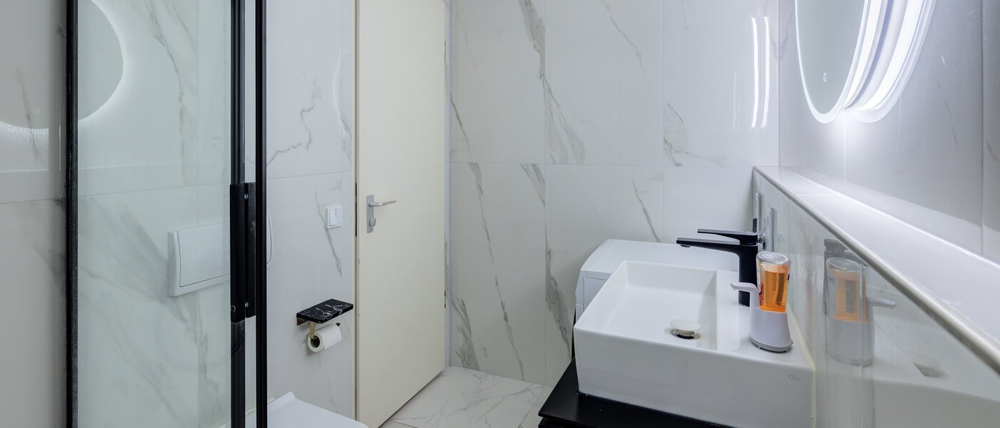 apartment München Oberföhring 03 bathroom 14301