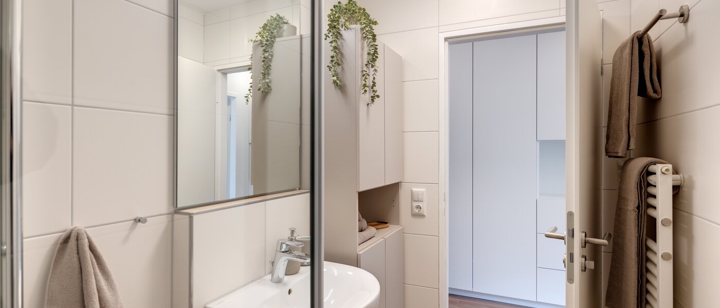 studio München Schwabing-Nord (zw. Leopoldstraße & Englischen Garten) 02 bathroom 14305