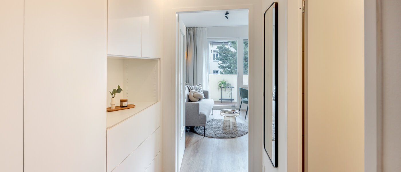 studio München Schwabing-Nord (zw. Leopoldstraße & Englischen Garten) 01 hall 14305