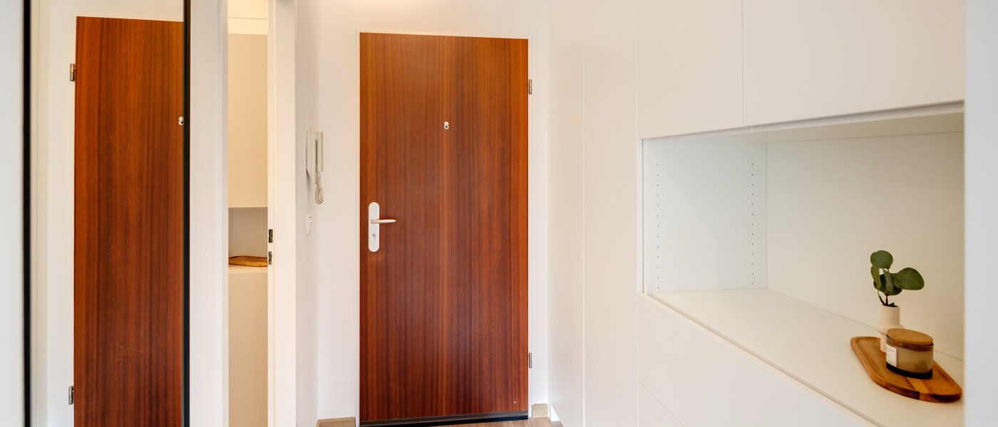 studio München Schwabing-Nord (zw. Leopoldstraße & Englischen Garten) 02 hall 14305